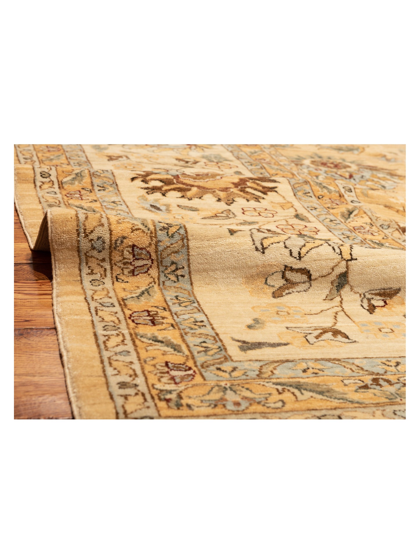 Pasha Narin Vaha Gold Ivory Traditional Hand Knotted Rug