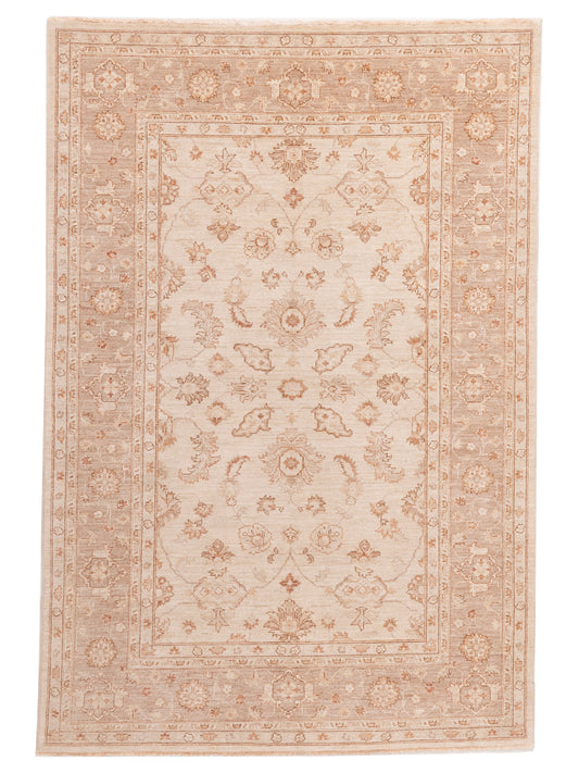 Nomad Laila 113143 Ivory Transitional Hand Knotted Rug