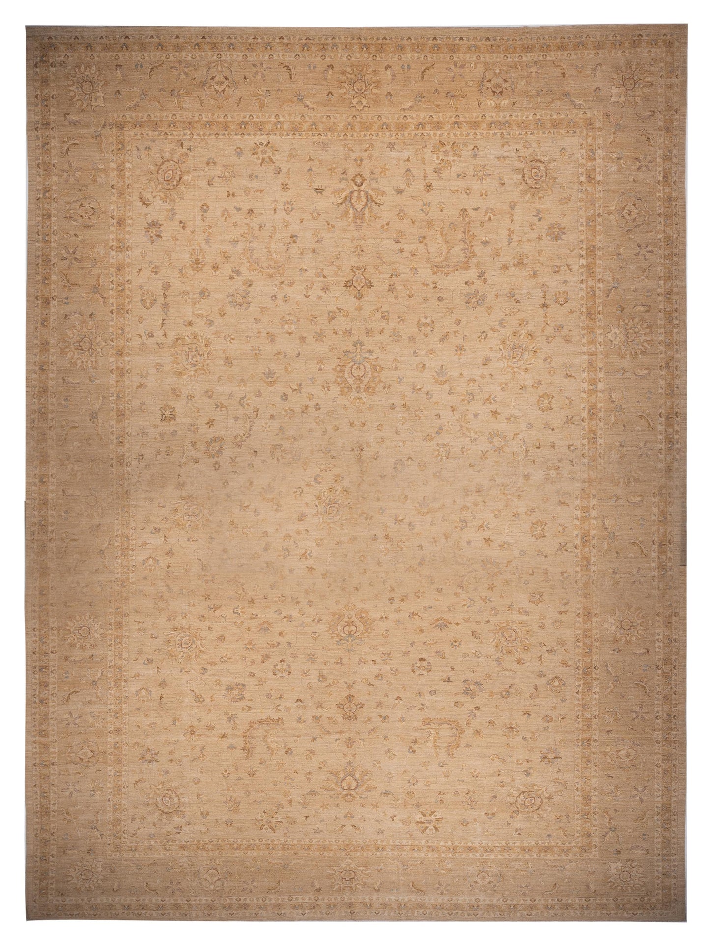 Pasha Sultan 113626 Ivory Traditional Hand Knotted Rug