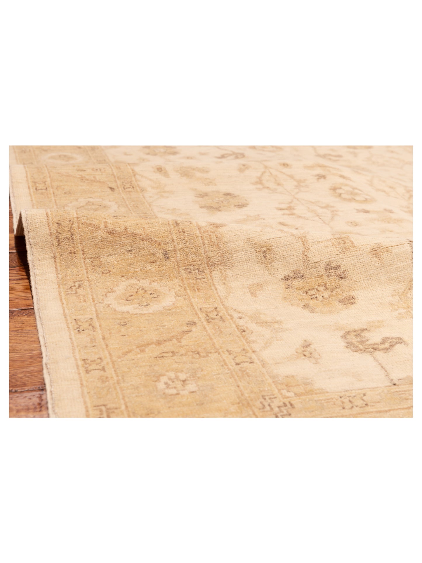 Nomad Laila 115274 Ivory Gold Transitional Hand Knotted Rug