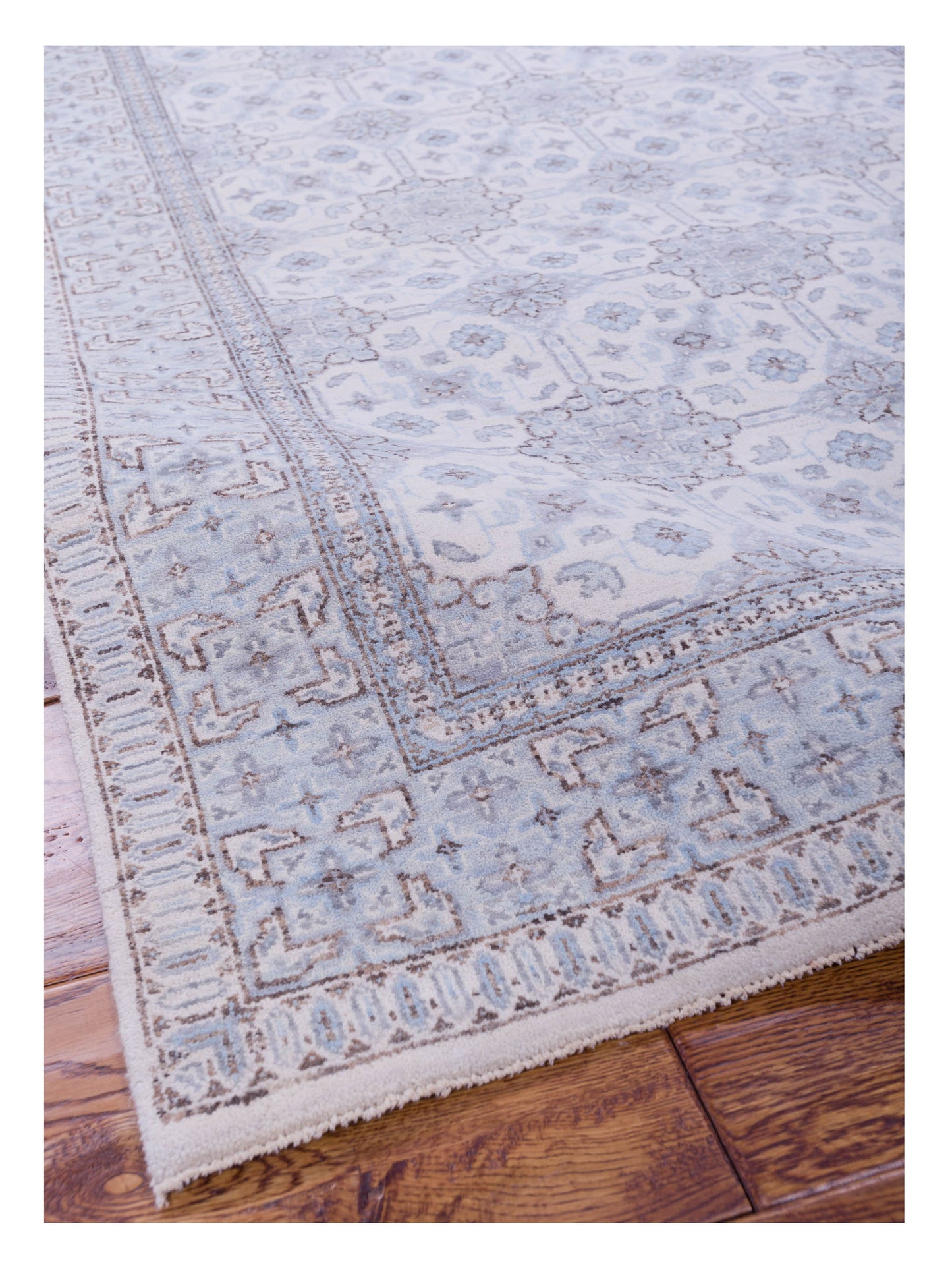 Nomad Laila 125082 Ivory Blue Transitional Hand Knotted Rug