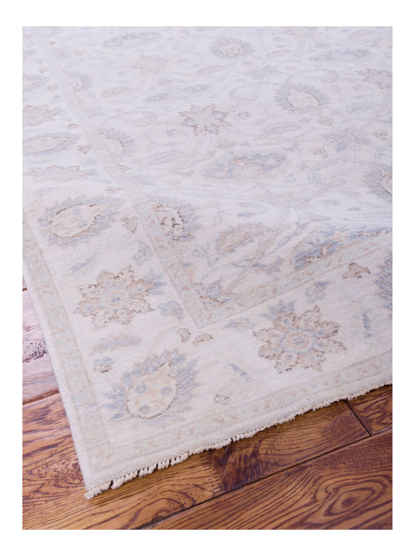 Nomad Laila 125127 Ivory Ivory Transitional Hand Knotted Rug