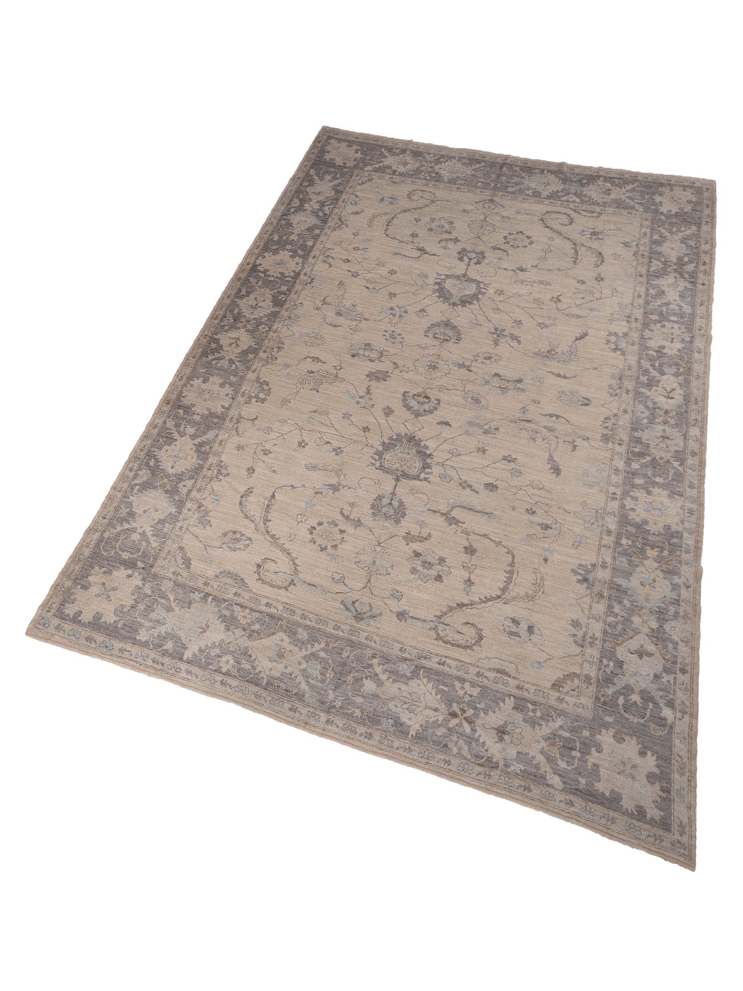 Authentic Angora Oushak Bade Ivory Silver Traditional Hand Knotted Rug