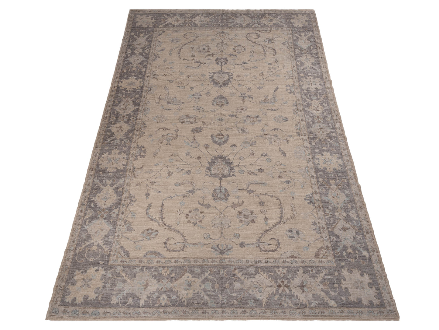 Authentic Angora Oushak Bade Ivory Silver Traditional Hand Knotted Rug