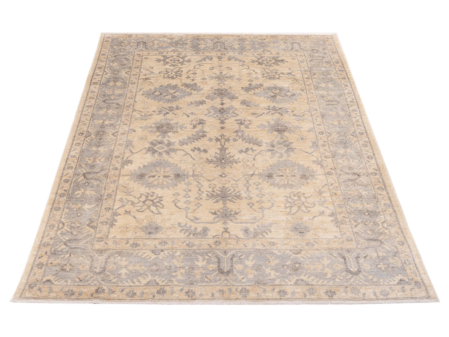 Authentic Angora Oushak Cilek Ivory Ivory Traditional Hand Knotted Rug