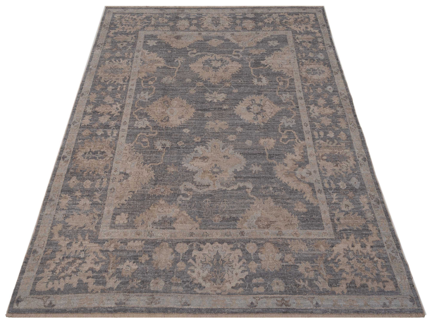 Authentic Angora Oushak Hande Gray Gray Traditional Hand Knotted Rug