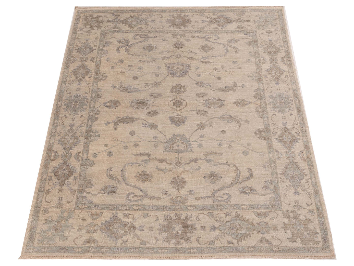 Authentic Angora Oushak Bade Ivory Ivory Traditional Hand Knotted Rug