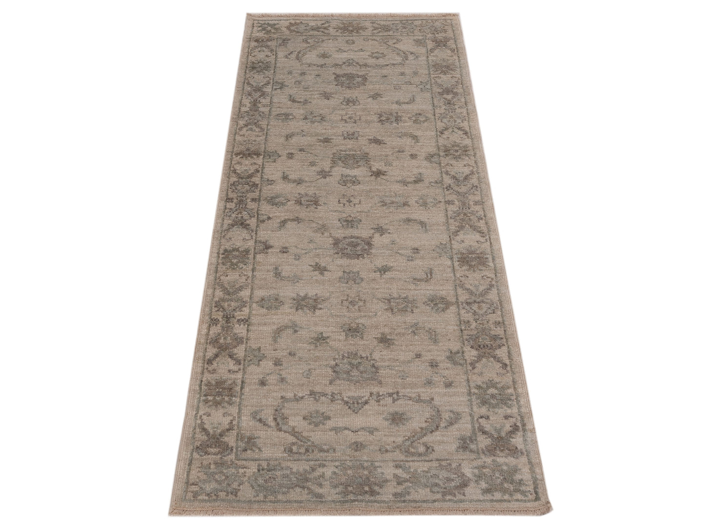 Authentic Angora Oushak Bade Ivory Ivory Traditional Hand Knotted Rug