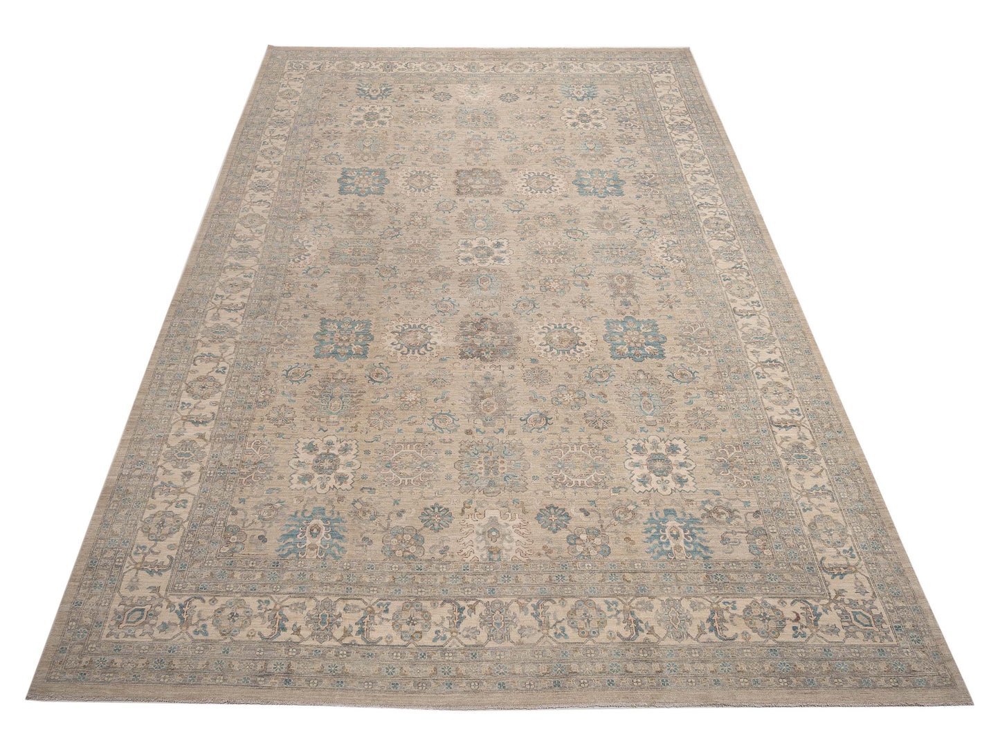 Nomad Laila 153948 Gray Ivory Traditional Hand Knotted Rug